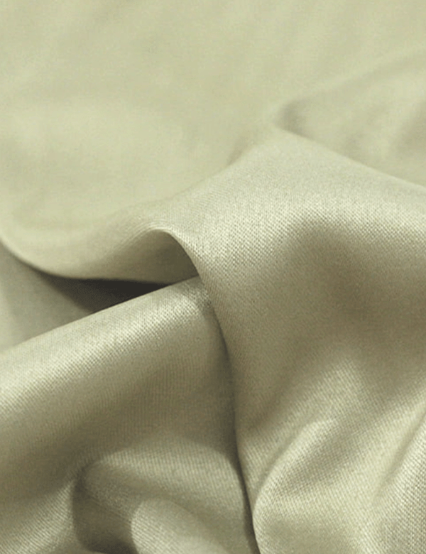 Foto adicional do tecido Prada Gabardine com Elastano Neblina – MILFIOS Tecidos