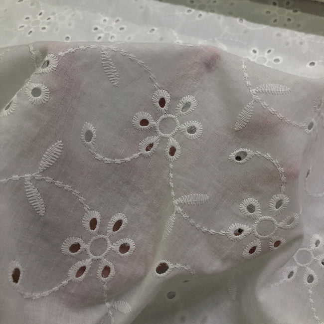 Tecido Laise Bordado 24 - Branco Off White - 100% Algodão - Milfios Tecidos