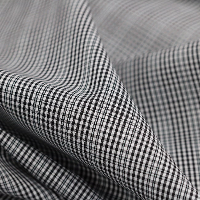 Tecido Camisaria Tricoline Fio 60 - Alexandria 270 - Xadrez PP Preto - Fundo  Branco - 100% Algodão - Milfios Tecidos