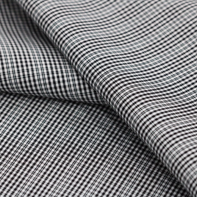 Tecido Camisaria Tricoline Fio 60 - Alexandria 270 - Xadrez PP Preto - Fundo  Branco - 100% Algodão - Milfios Tecidos