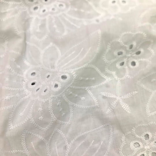 Tecido Laise Bordado 29 - Branco - 100% Algodão