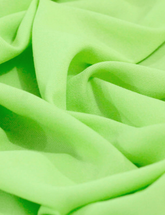 Detalhe do Tecido Viscose Lisa Sarjada Premium - Brilho Verde - 100% Viscose - Largura 1,45m - Milfios Tecidos