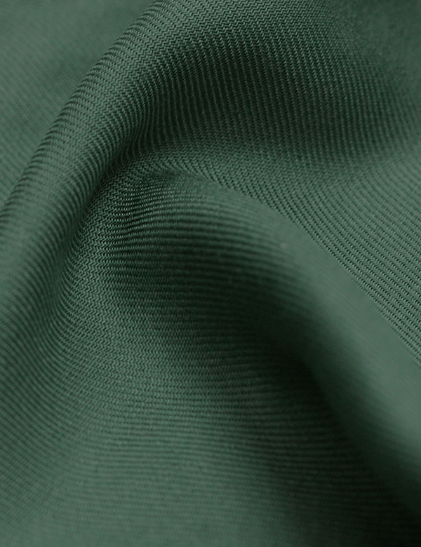 Detalhe do Tecido Viscose Lisa Sarjada Premium - Street People - 100% Viscose - Largura 1,45m - Milfios Tecidos